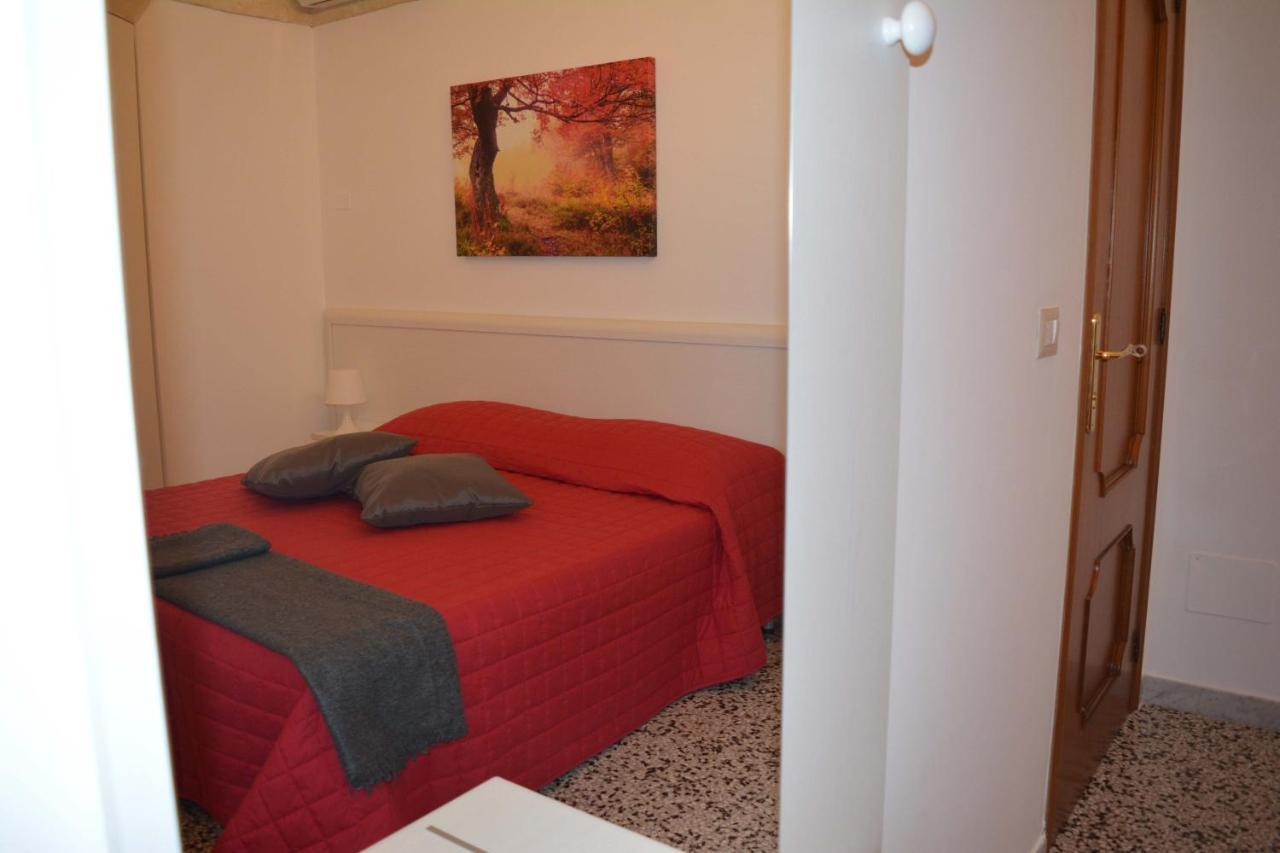 Bed and Breakfast Il Rifugio Di Laerte Laterza Exterior foto
